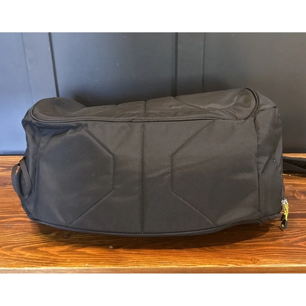 REI Cooperative Duffel Travel Gym Bag Olive Green 21x11 CLEAN